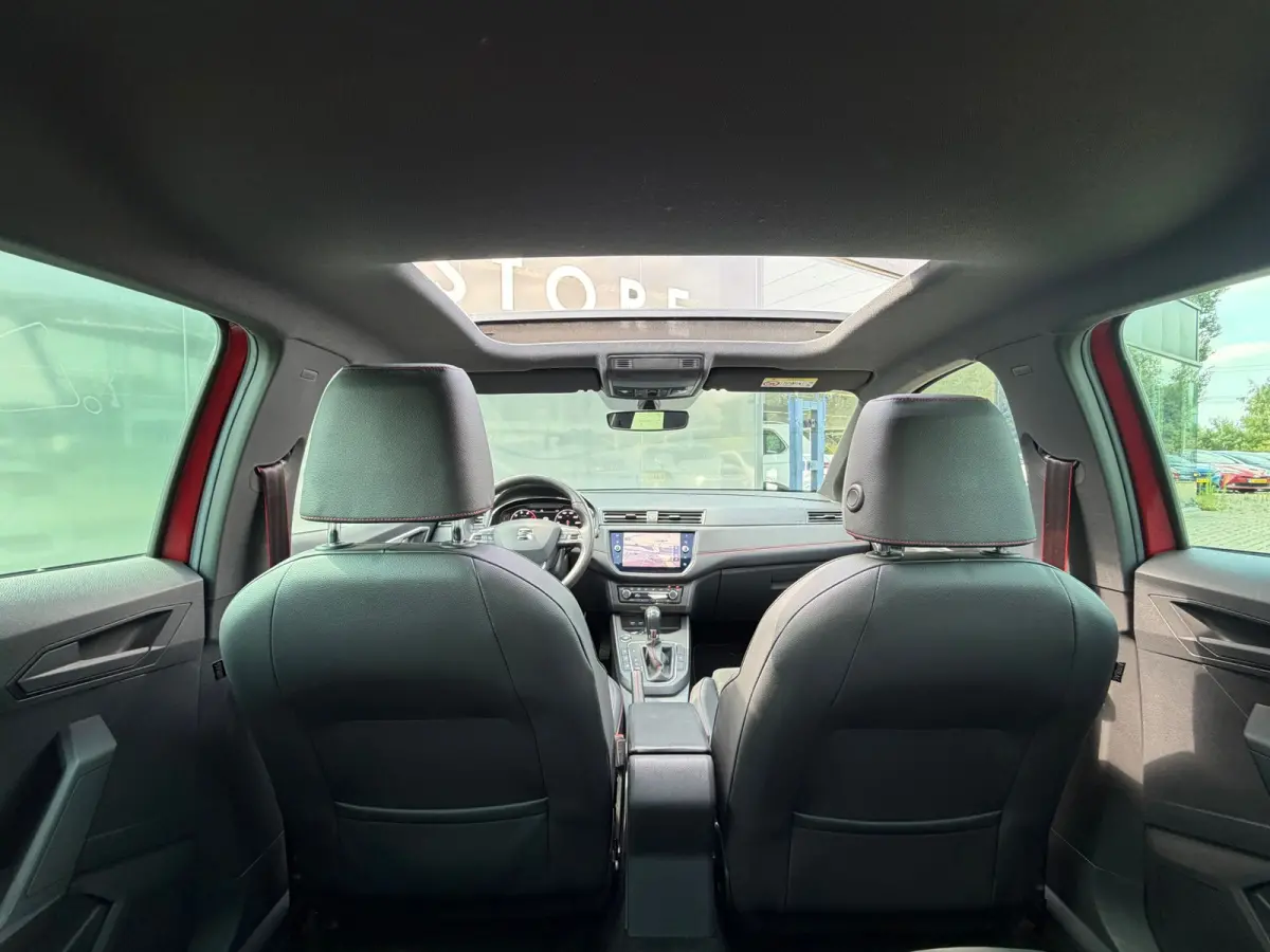 1.0 TSI FR Pano LED Virtual Camera Beats Carplay