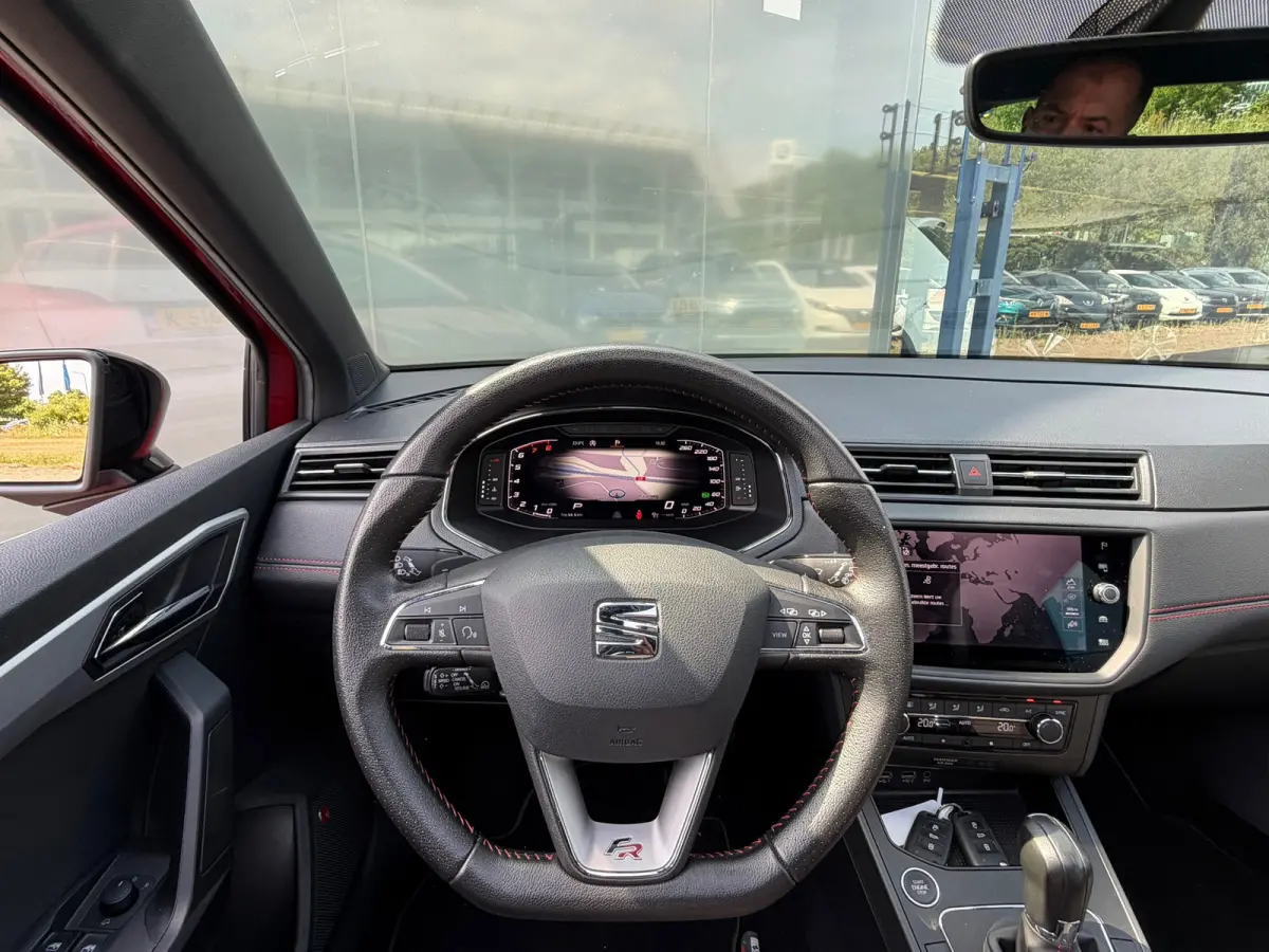 1.0 TSI FR Pano LED Virtual Camera Beats Carplay