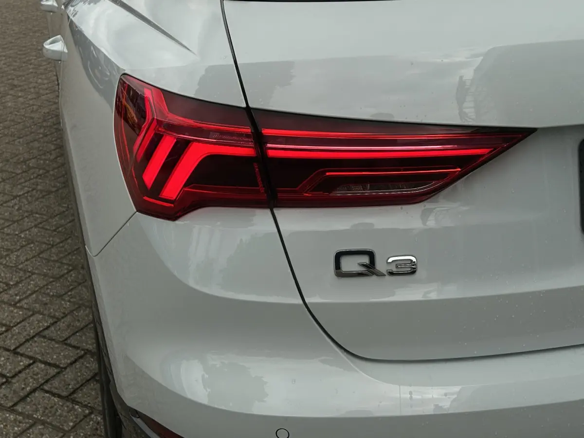 35 TFSI Pro Line | LED | Cruise Adaptive | Clima | BLIS | Stoelverwarming | Navi By App | Virtual |