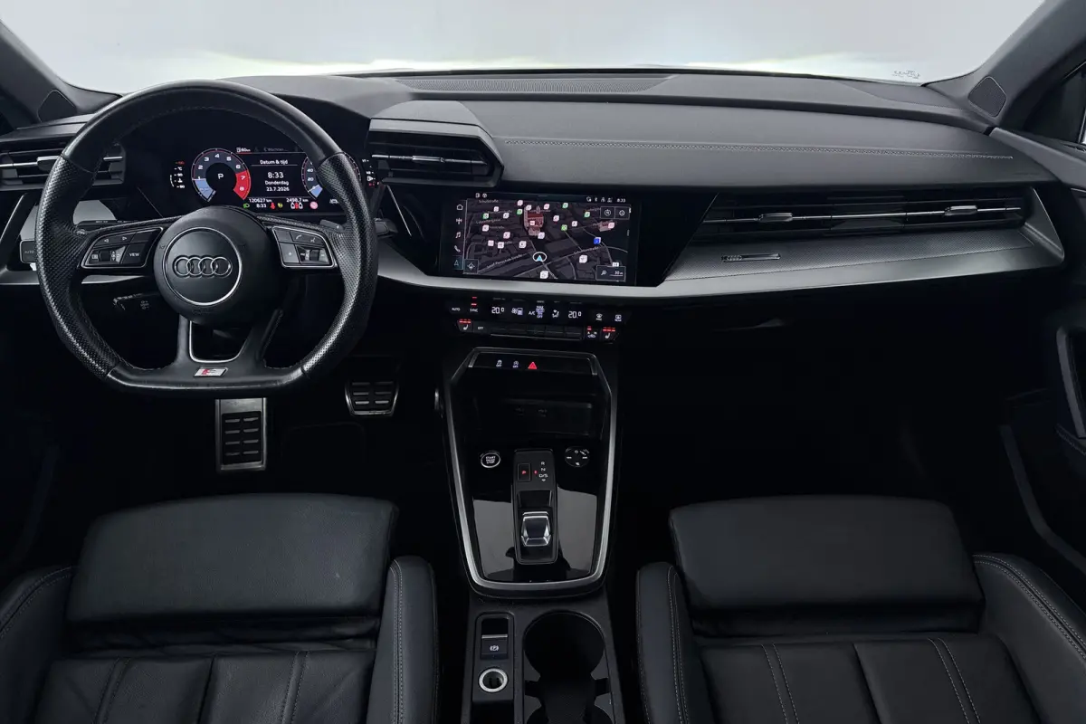 30 TFSI S edition (STOELVERWARMING, LANE-ASSIST, NAVIGATIE, PARKEERSENSOREN)