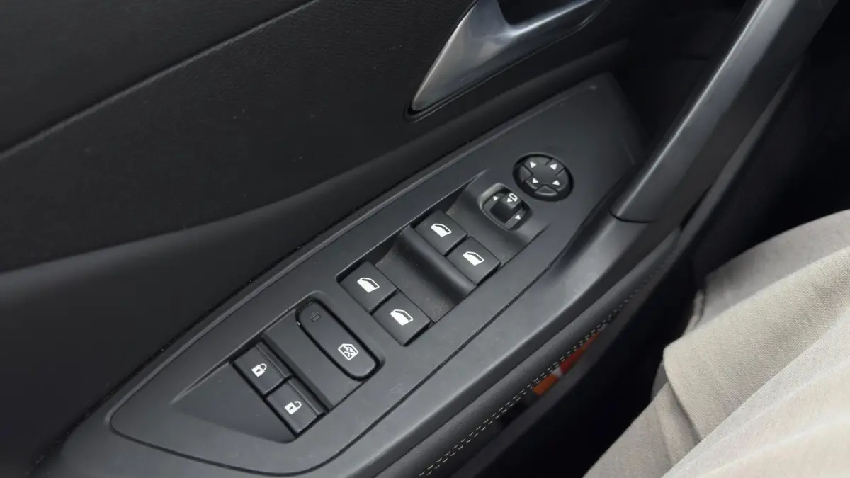Allure EV 54 kWh | Apple Carplay / Android Auto | Cruise Control| Navigatie | 18" LMV |