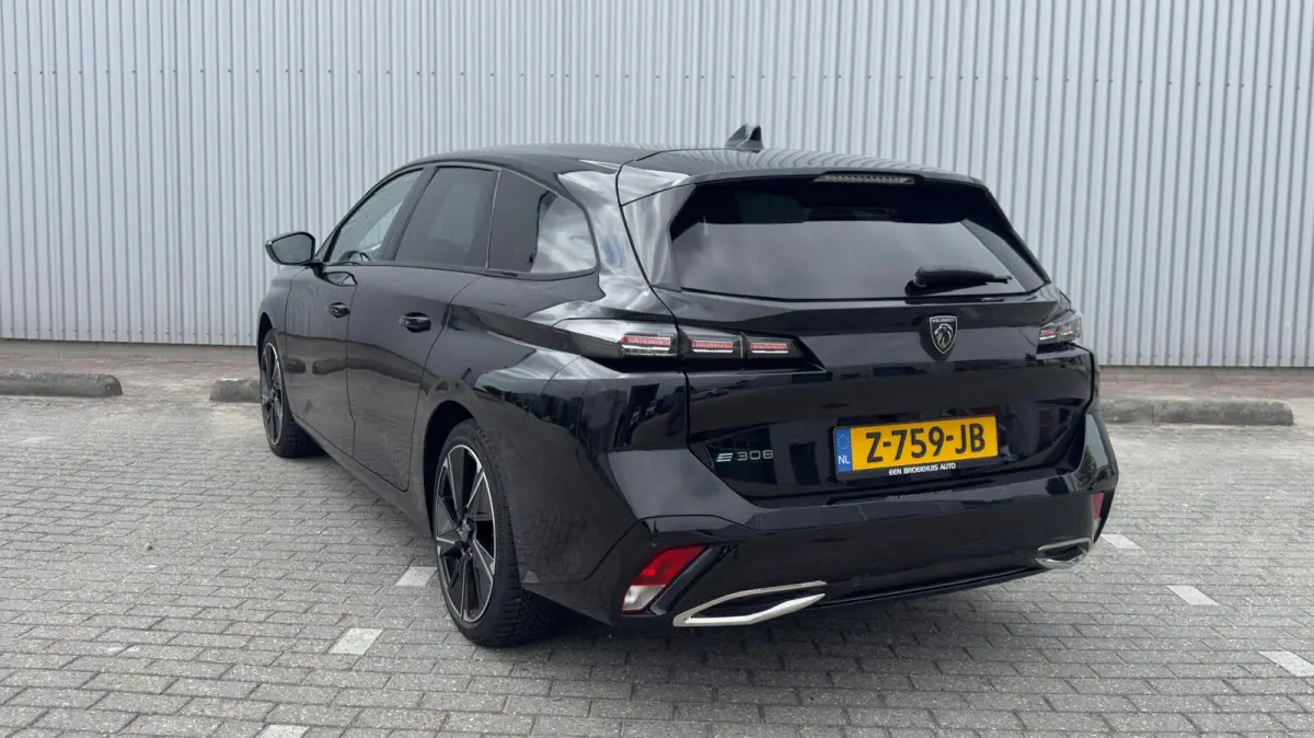Allure EV 54 kWh | Apple Carplay / Android Auto | Cruise Control| Navigatie | 18" LMV |