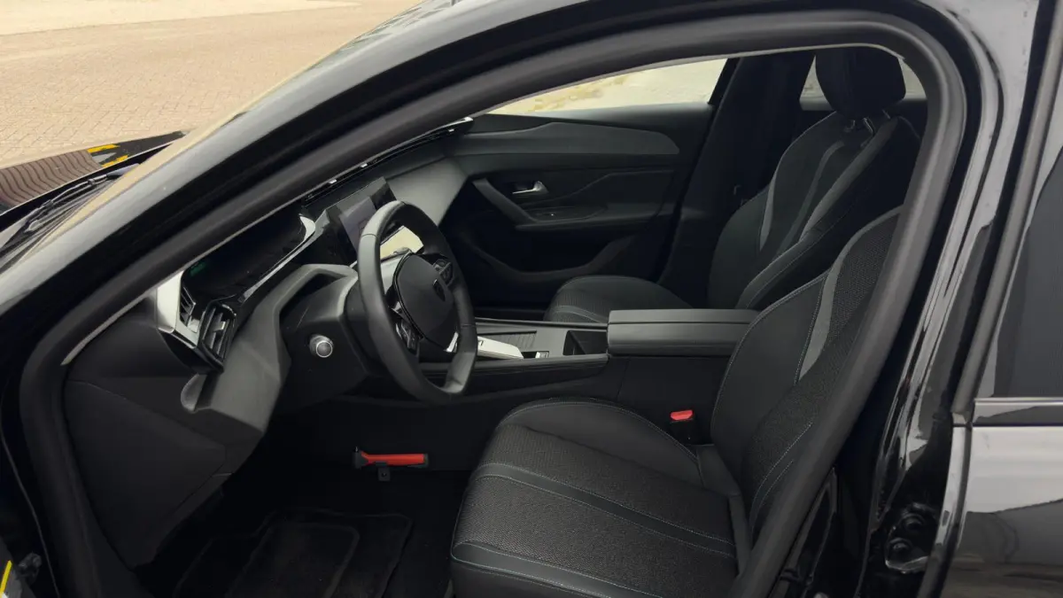 Allure EV 54 kWh | Apple Carplay / Android Auto | Cruise Control| Navigatie | 18" LMV |