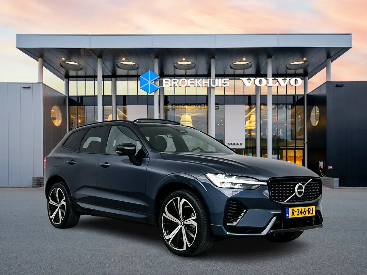 T6 Recharge Plus Dark | 21" | Panoramadak | Elektr. verst. Stoelen | Adaptieve Cruise | BLIS | Stoel/Stuur/Achterbankverwarming