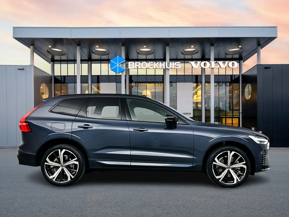 T6 Recharge Plus Dark | 21" | Panoramadak | Elektr. verst. Stoelen | Adaptieve Cruise | BLIS | Stoel/Stuur/Achterbankverwarming