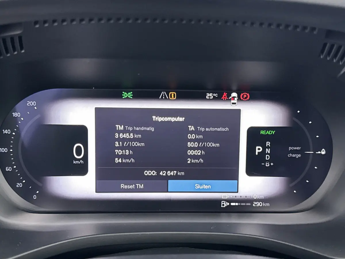 T6 Recharge Plus Dark | 21" | Panoramadak | Elektr. verst. Stoelen | Adaptieve Cruise | BLIS | Stoel/Stuur/Achterbankverwarming
