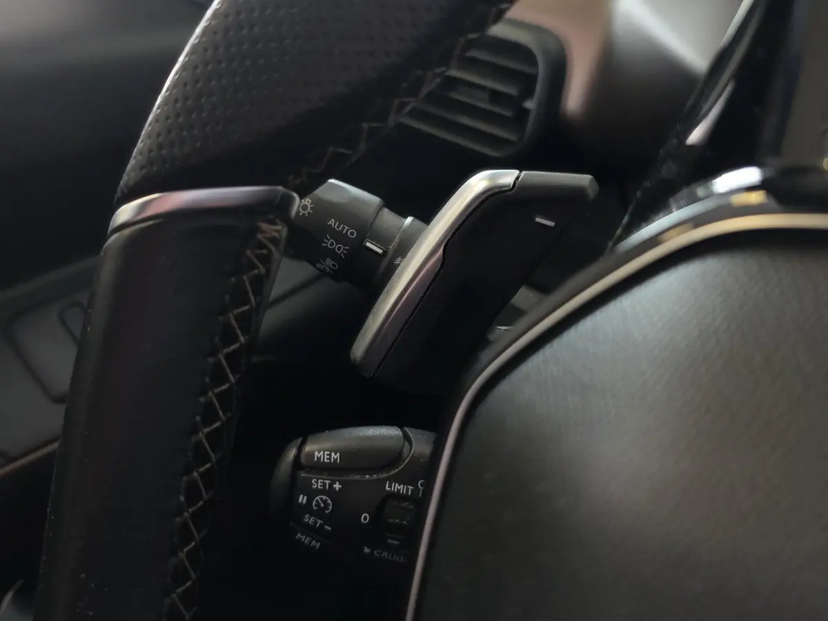 1.2 Puretech GT | Stoelverwarming | 18" Inch | Apple Carplay & Android Auto | Cruise Control