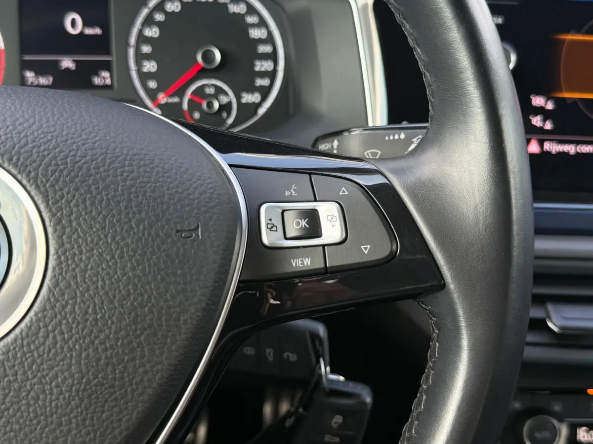 1.0 TSI Comfortline Business | Carplay | PDC