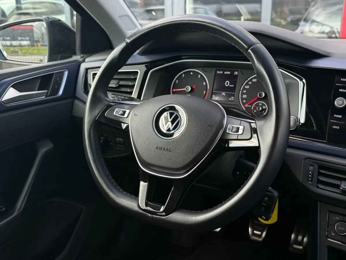 1.0 TSI Comfortline Business | Carplay | PDC