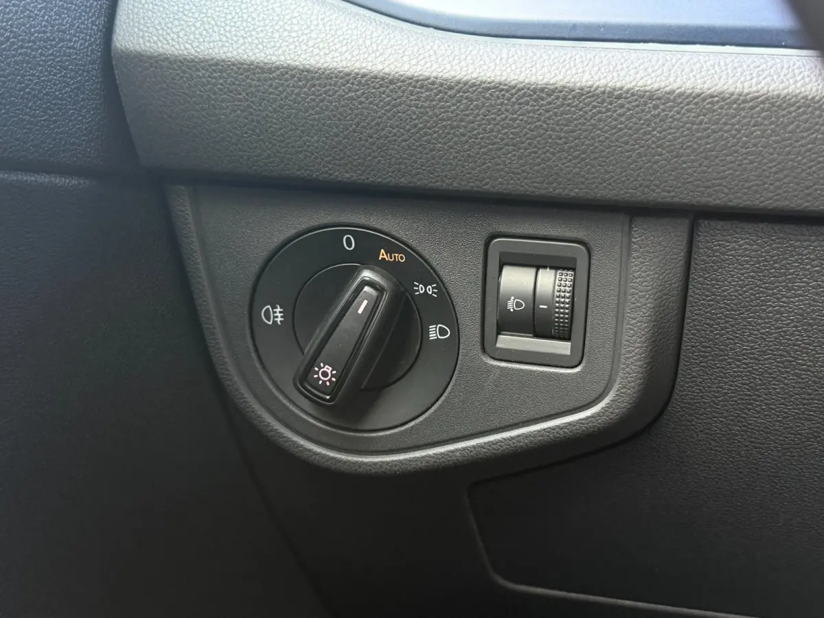 1.0 TSI Comfortline Business | Carplay | PDC