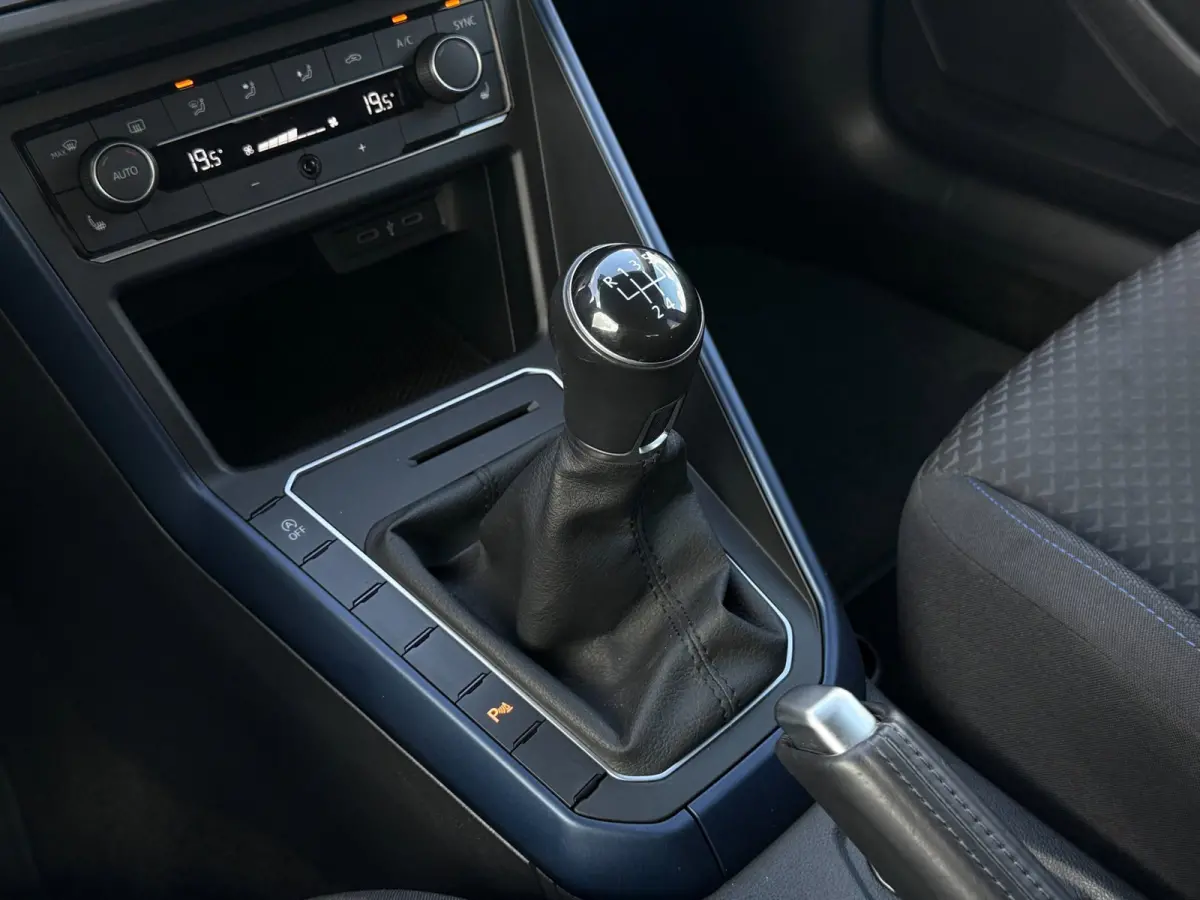 1.0 TSI Comfortline Business | Carplay | PDC