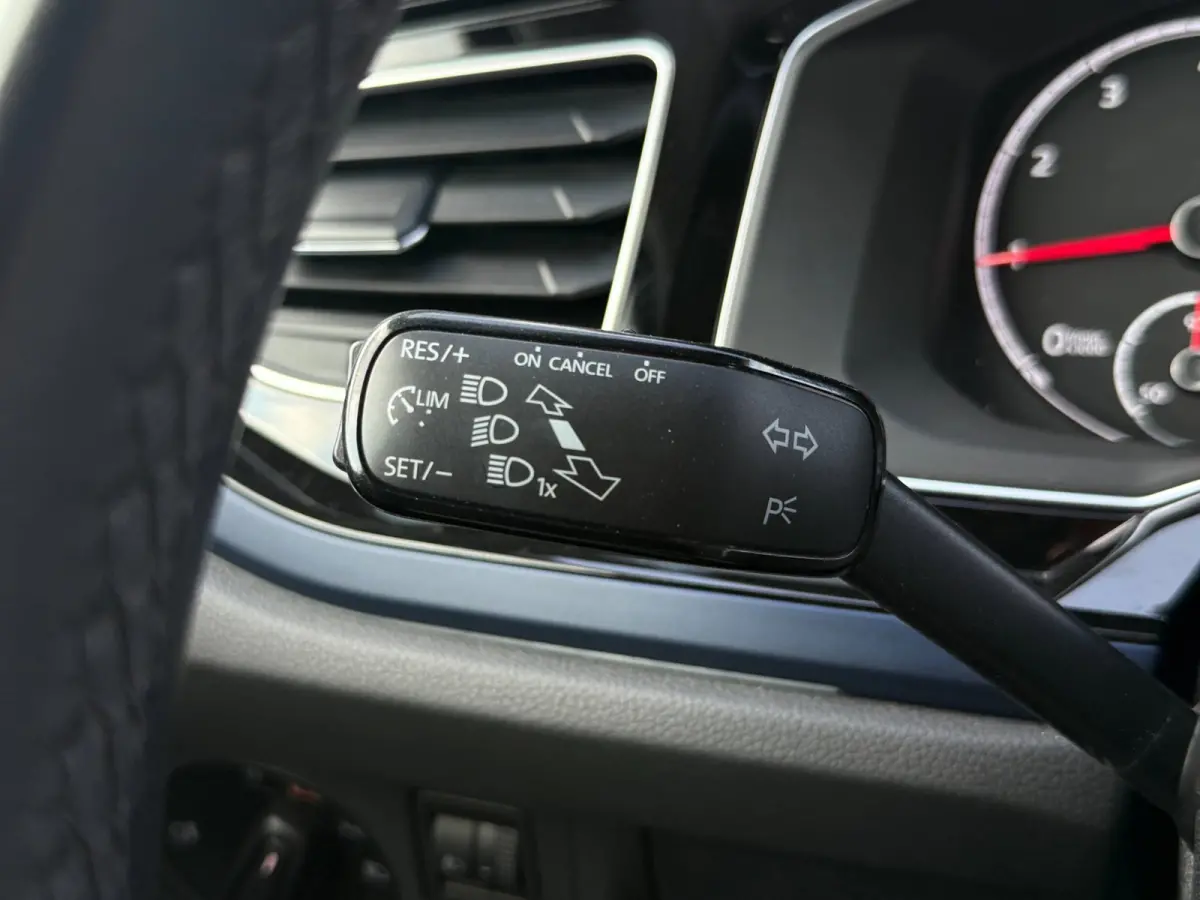 1.0 TSI Comfortline Business | Carplay | PDC