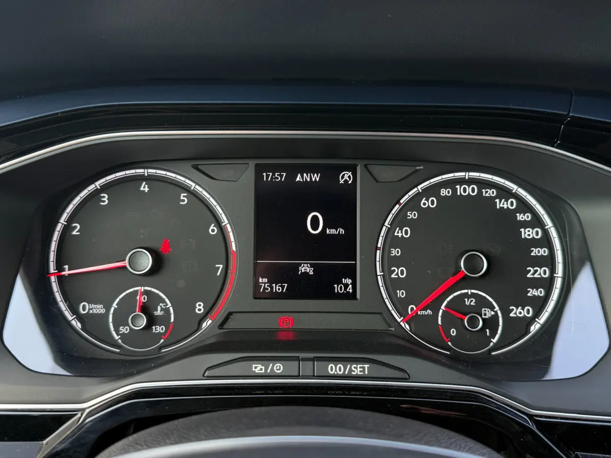 1.0 TSI Comfortline Business | Carplay | PDC