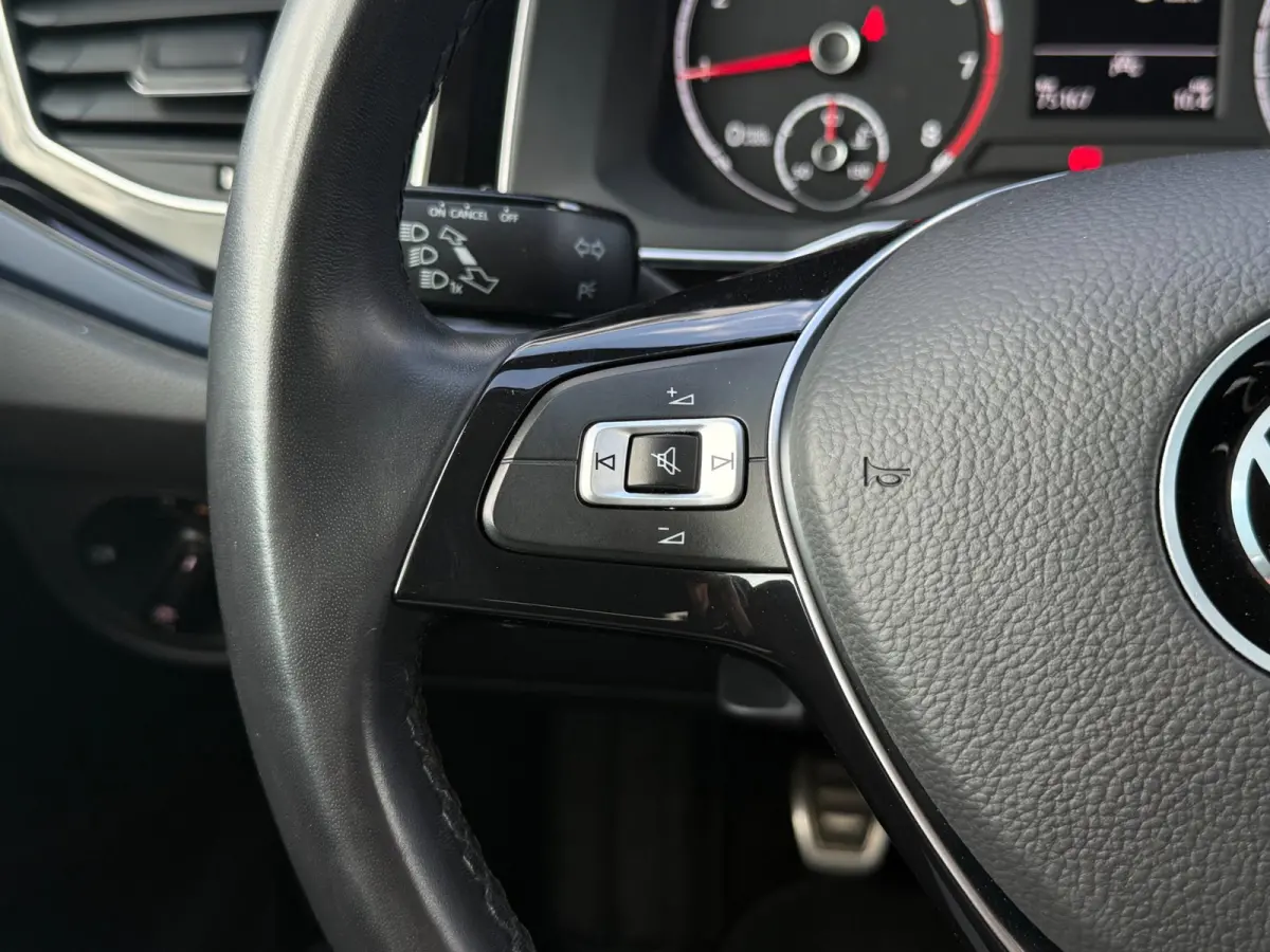 1.0 TSI Comfortline Business | Carplay | PDC