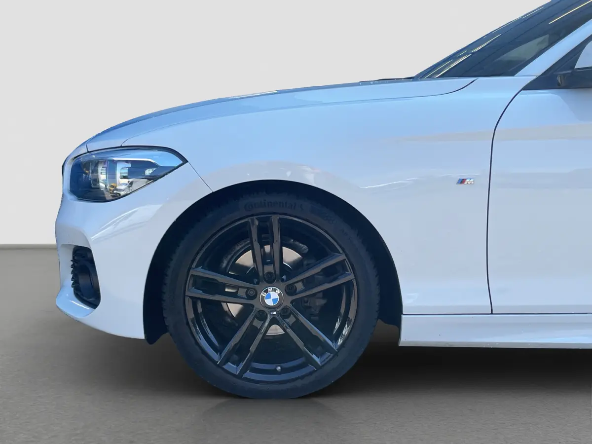 118i High Executive M-Sport | Pano | Cruise Control | Stoelverwarming | Navi | Bluetooth |