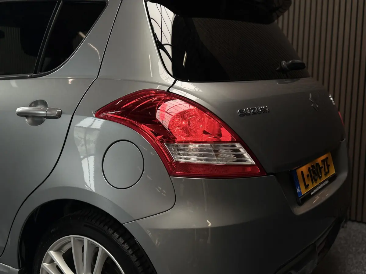 1.6 Sport | Carplay | Xenon | Stoelverwarming | 136 PK
