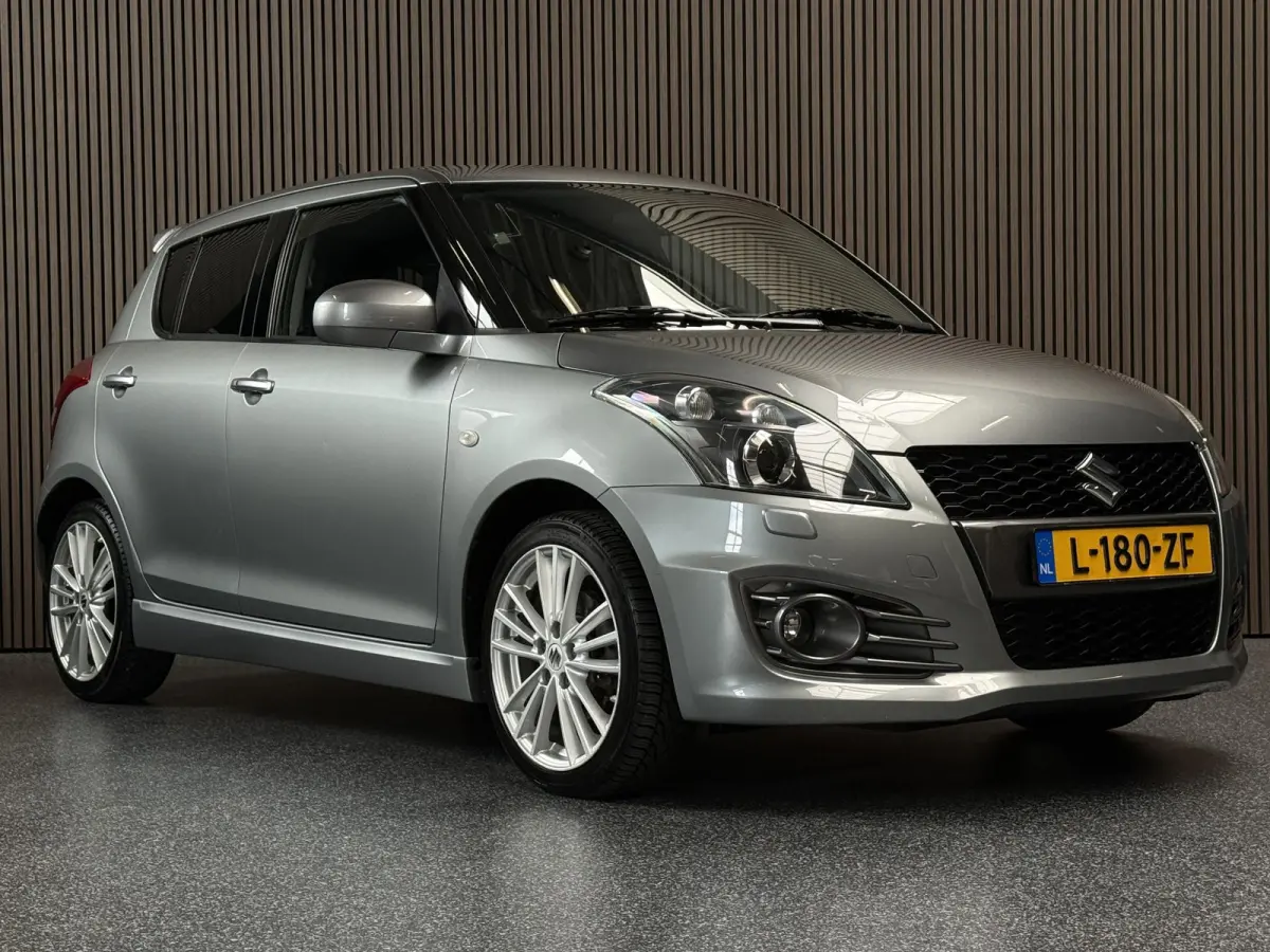 1.6 Sport | Carplay | Xenon | Stoelverwarming | 136 PK