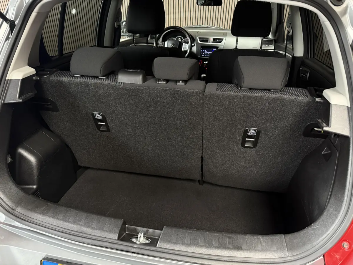 1.6 Sport | Carplay | Xenon | Stoelverwarming | 136 PK