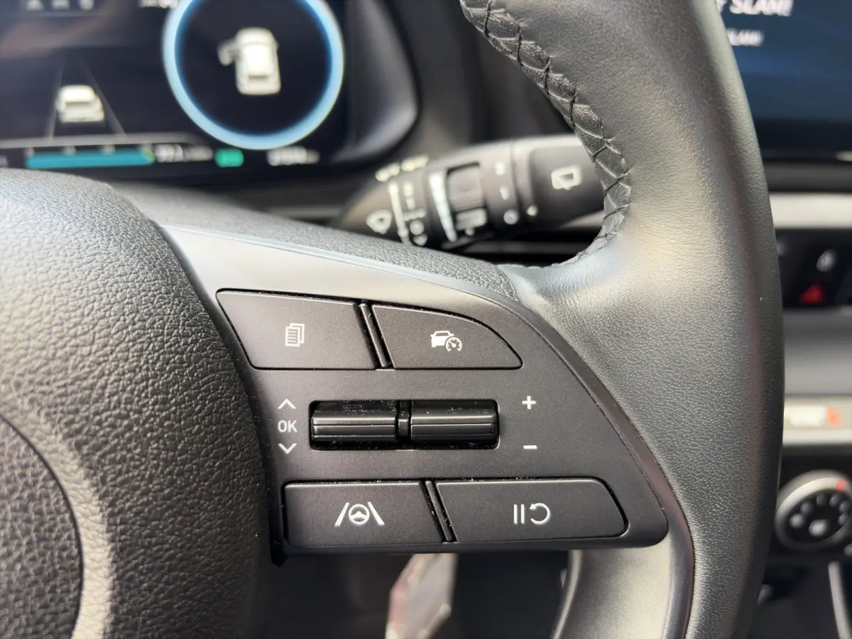 1.0 T-GDI 100pk Comfort | Airco | Camera | Carplay | Cruise control | Dodehoek detectie | Navigatie | Parkeersensoren | Digitaal cockpit | Lichtmetalen velgen