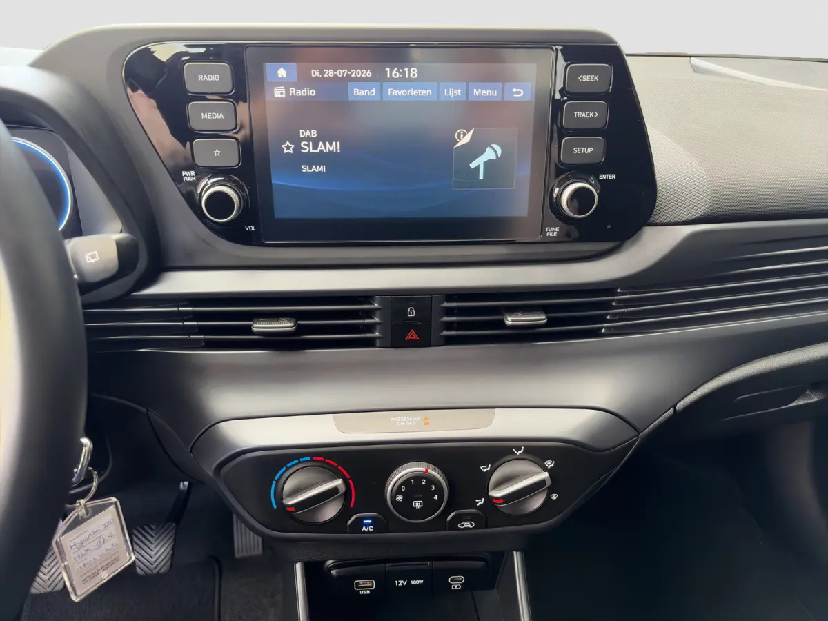 1.0 T-GDI 100pk Comfort | Airco | Camera | Carplay | Cruise control | Dodehoek detectie | Navigatie | Parkeersensoren | Digitaal cockpit | Lichtmetalen velgen
