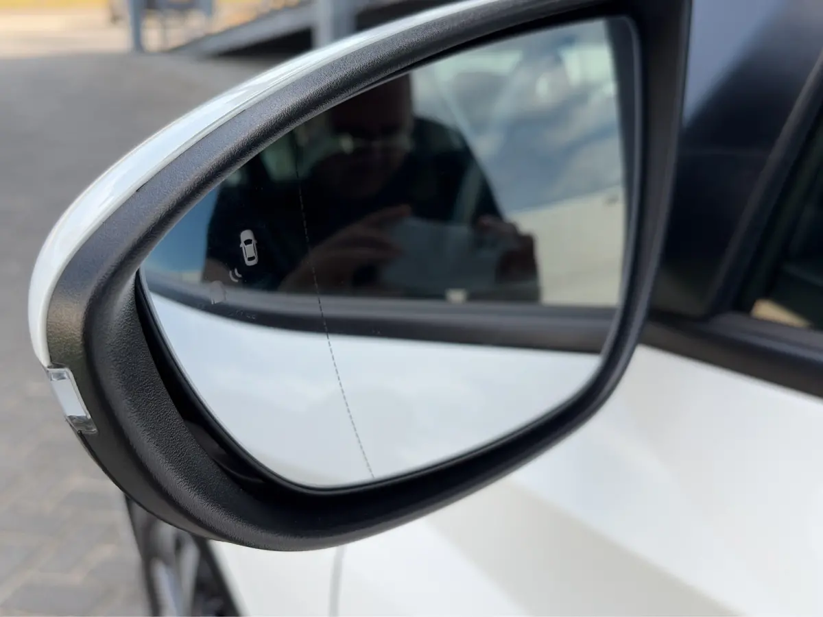 1.0 T-GDI 100pk Comfort | Airco | Camera | Carplay | Cruise control | Dodehoek detectie | Navigatie | Parkeersensoren | Digitaal cockpit | Lichtmetalen velgen