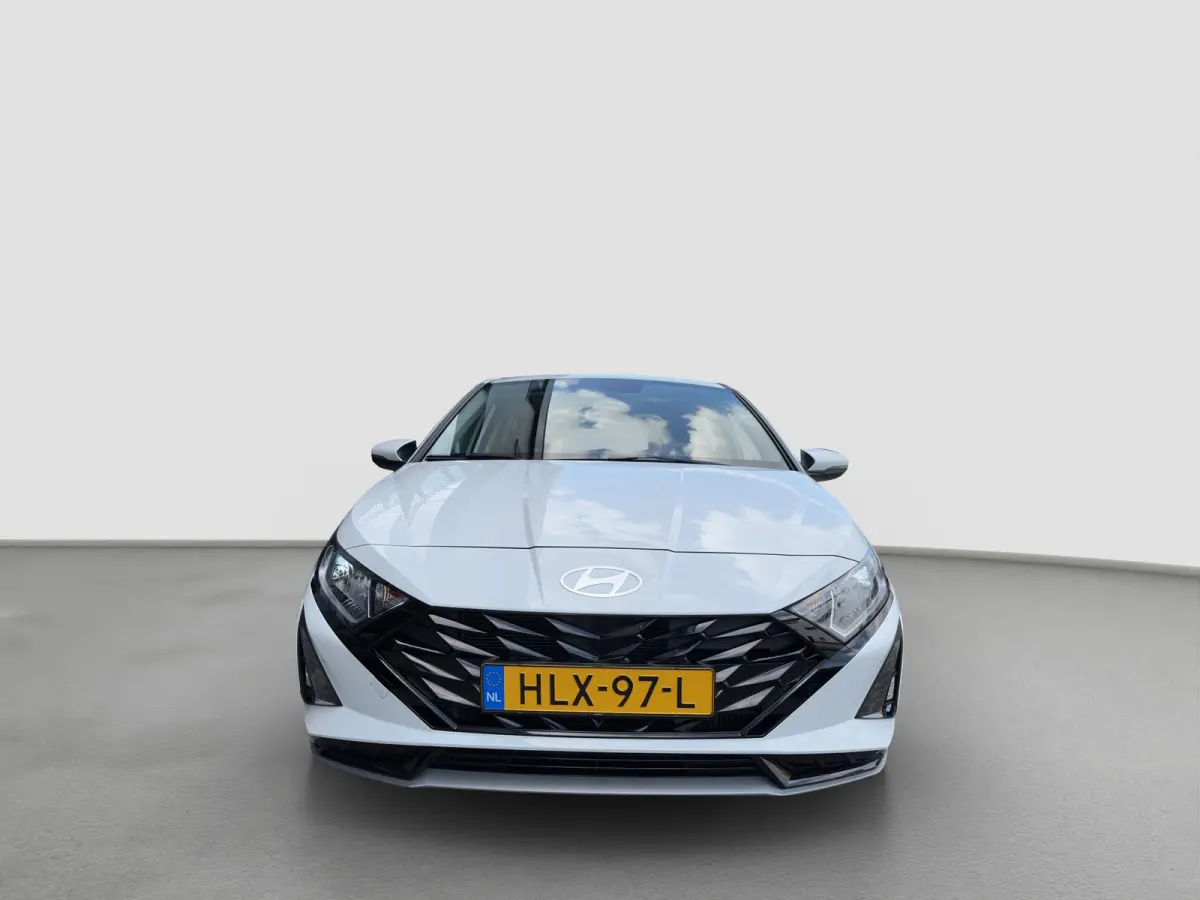 1.0 T-GDI 100pk Comfort | Airco | Camera | Carplay | Cruise control | Dodehoek detectie | Navigatie | Parkeersensoren | Digitaal cockpit | Lichtmetalen velgen