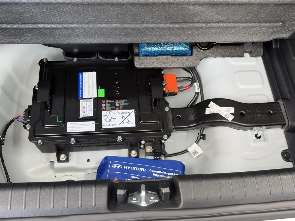 1.0 T-GDI 100pk Comfort | Airco | Camera | Carplay | Cruise control | Dodehoek detectie | Navigatie | Parkeersensoren | Digitaal cockpit | Lichtmetalen velgen