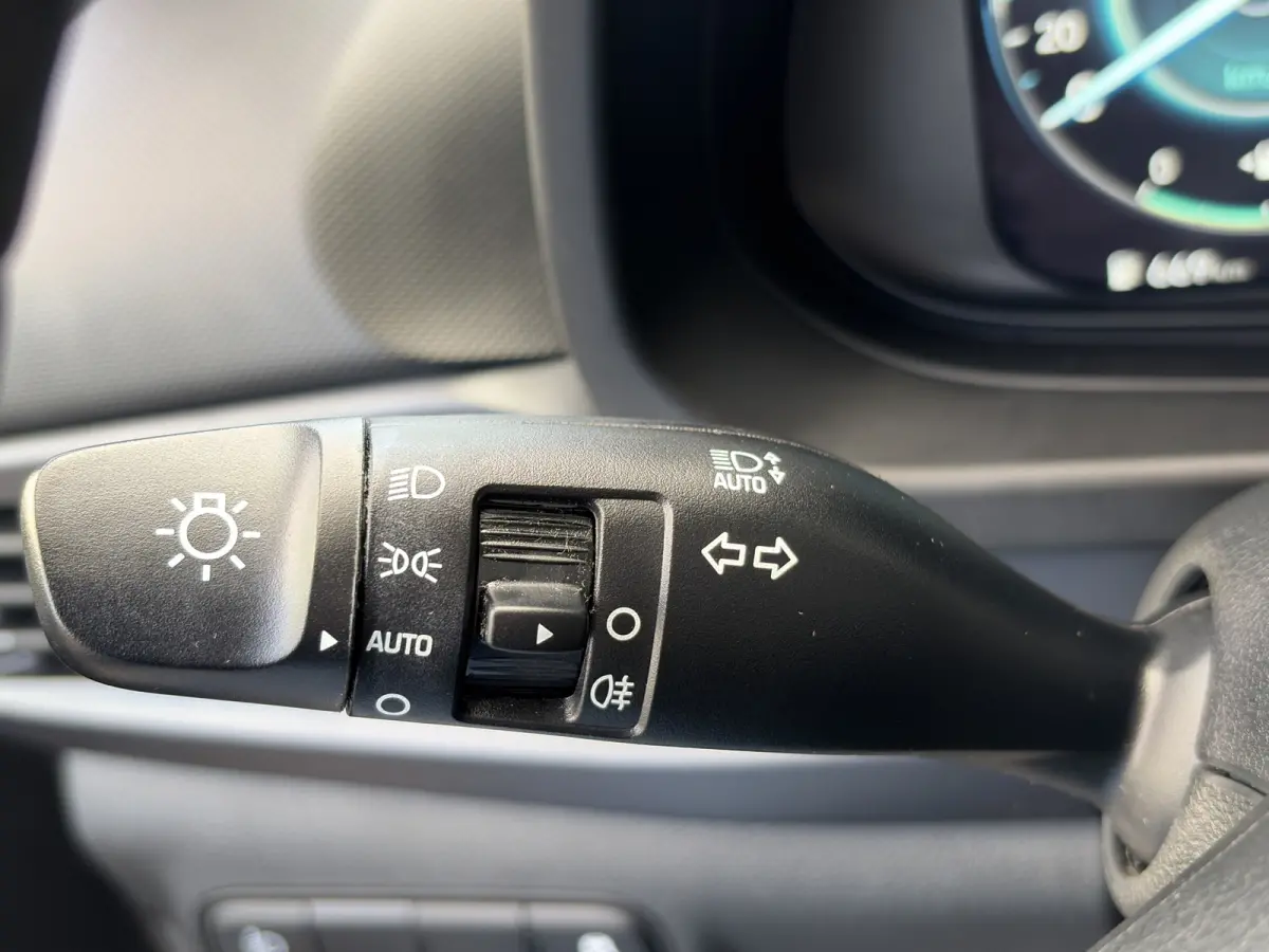 1.0 T-GDI 100pk Comfort | Airco | Camera | Carplay | Cruise control | Dodehoek detectie | Navigatie | Parkeersensoren | Digitaal cockpit | Lichtmetalen velgen