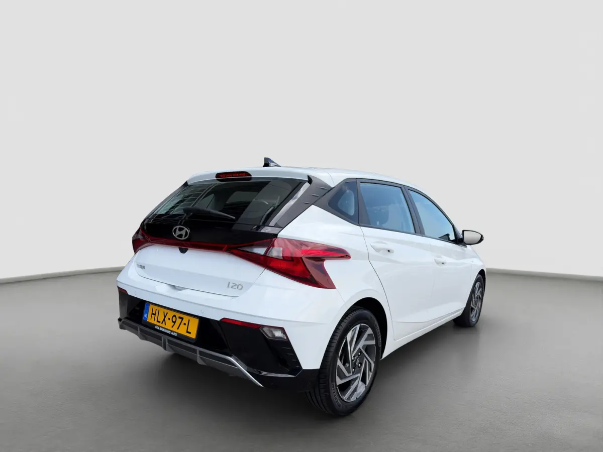 1.0 T-GDI 100pk Comfort | Airco | Camera | Carplay | Cruise control | Dodehoek detectie | Navigatie | Parkeersensoren | Digitaal cockpit | Lichtmetalen velgen