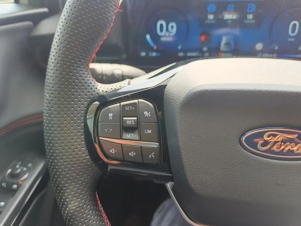 1.0 EcoBoost ST-Line X | DEMO | Automaat | Stoel/stuur voorruitverwarming | Matrix-led | Adaptieve Cruise | Dodehoeksensoren | 360-Camera | Elek. Achterklep | B&O audio