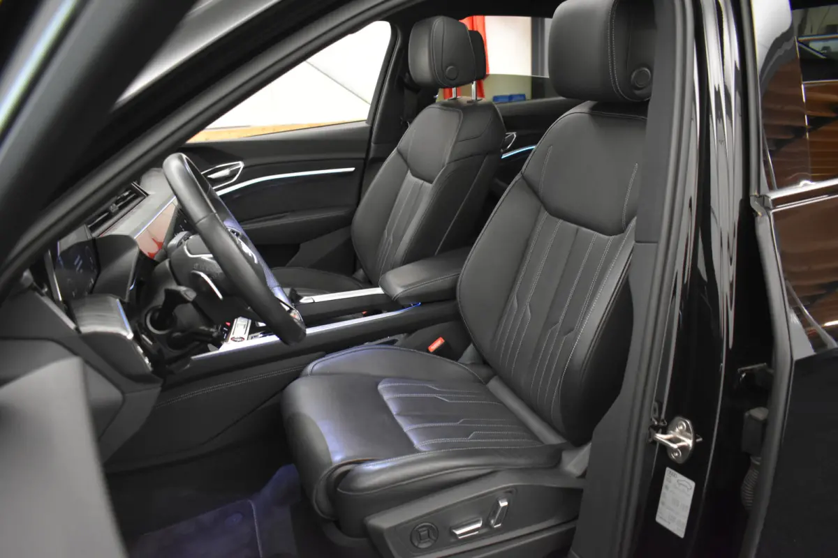 S quattro 95 kWh 504 pk Pano 360°Cam Dodeh det Stoel koeling Head up El-a-klep Memory Seat