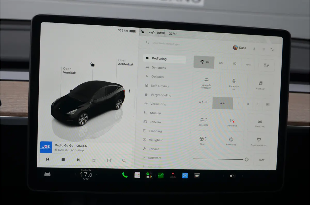 RWD 58 kWh AutoPilot4.0, FSD 99,- p/mnd