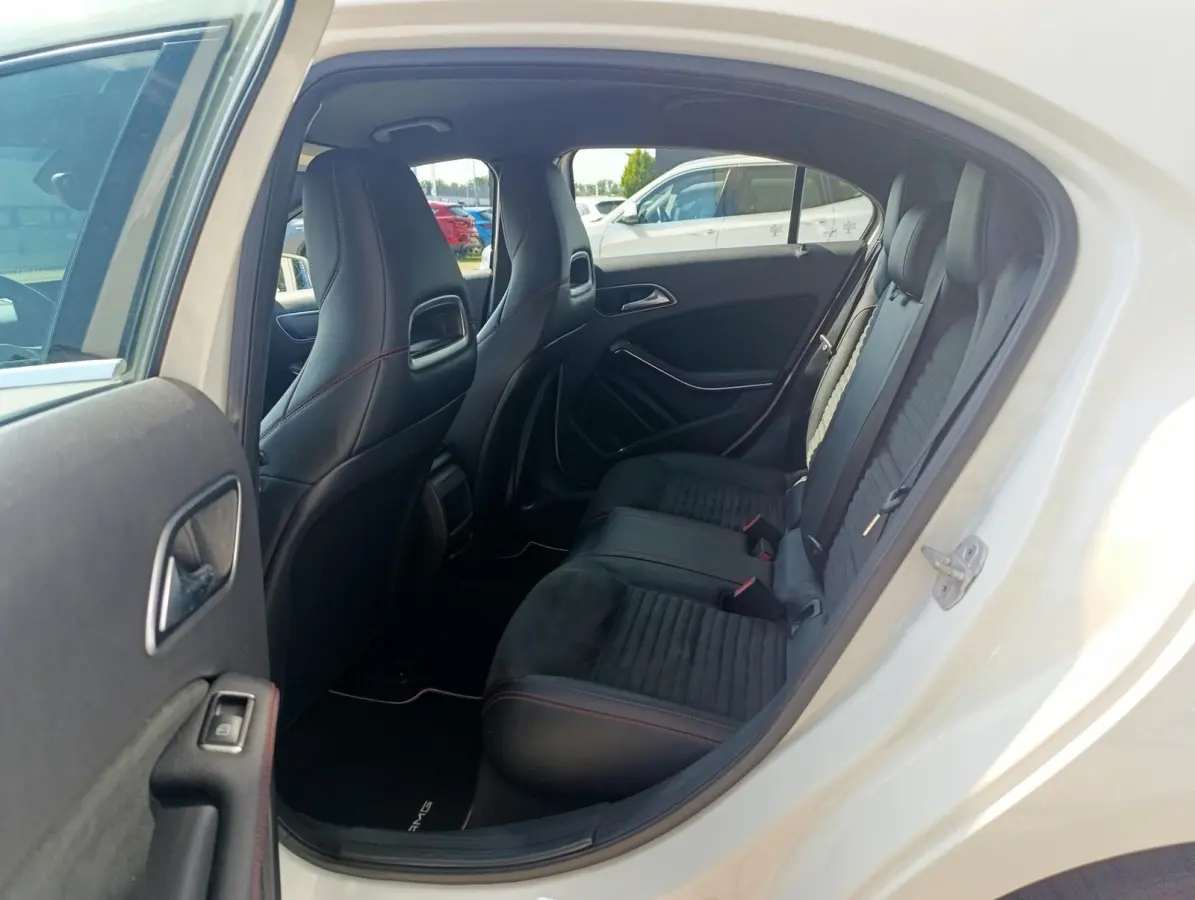 180 AMG Night Edition Plus | Stoelverwarming | Automaat | Navigatie | Camera