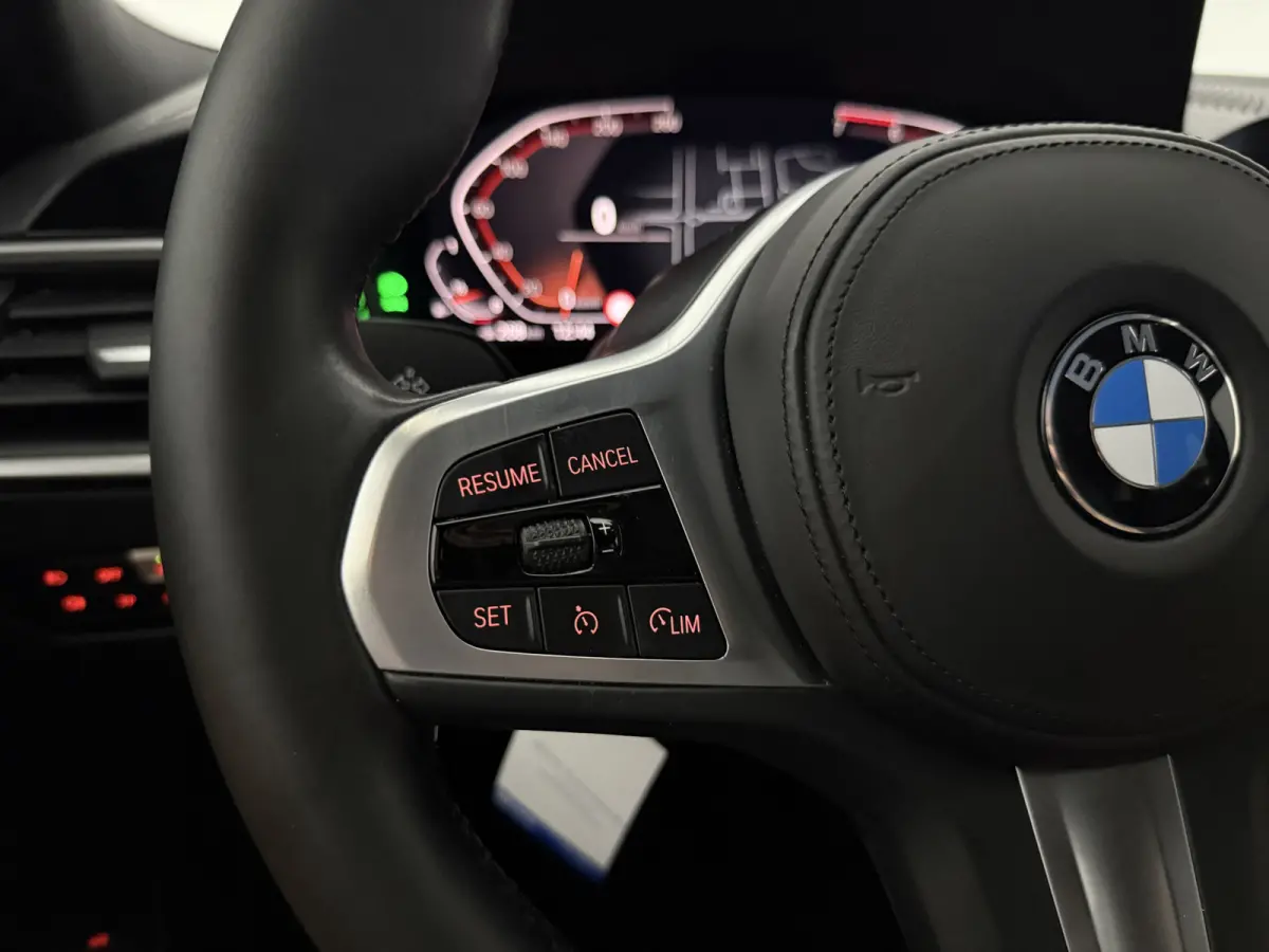 330i Introduction Executive Edition M-Sport | Camera | Virtual | Carplay | LED | Navi | Parkeersens.