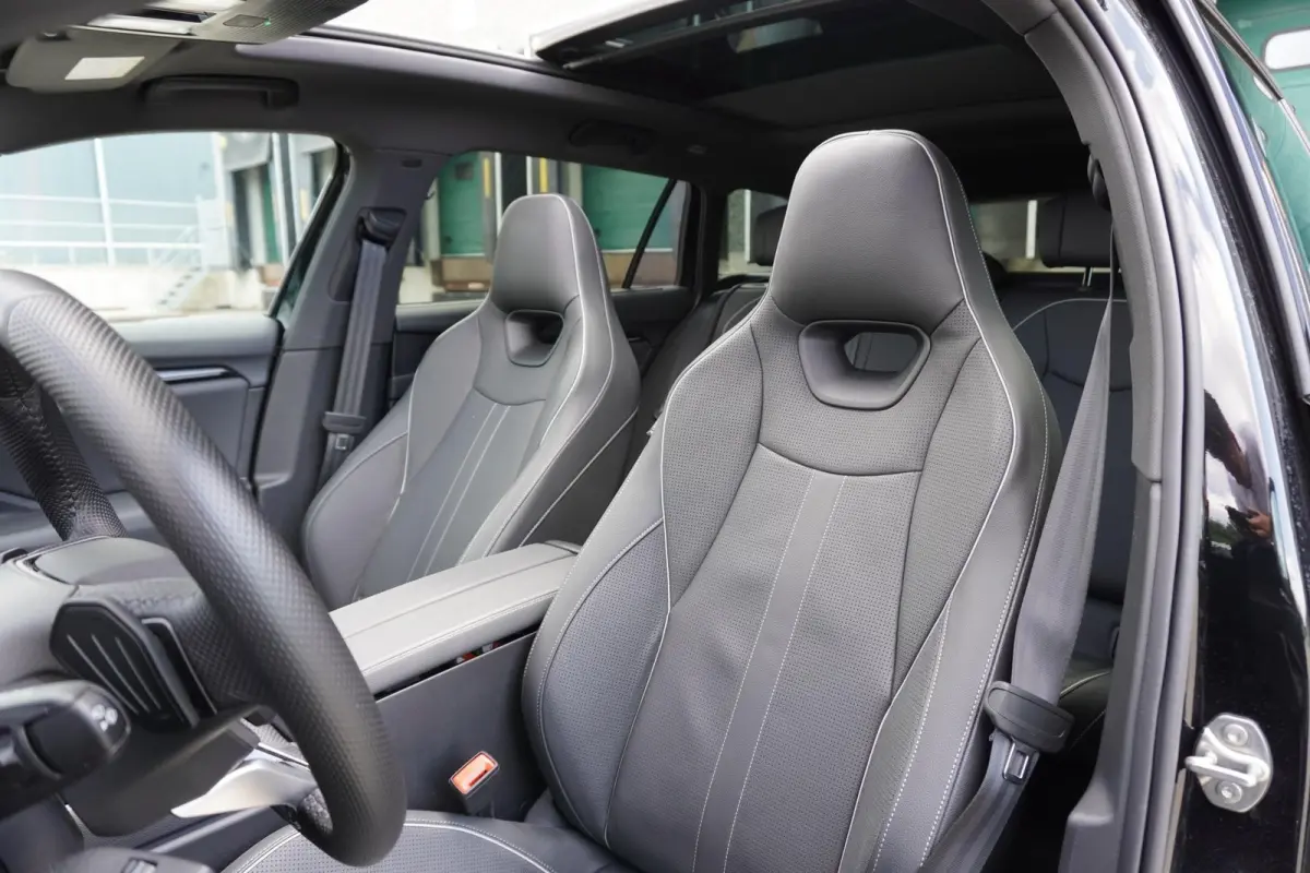 1.5 TSI 204pk PHEV Sportline Business | Panoramadak | Trekhaak | Head-up | Canton Audio