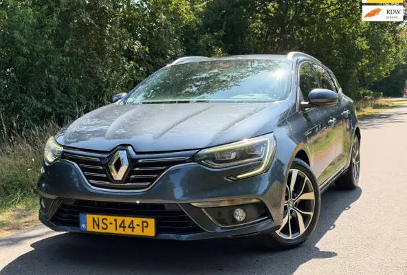 1.2 TCe Bose | Massage + Camera + Head -Up + Ketting vervangen Nu € 7.500,-!!!