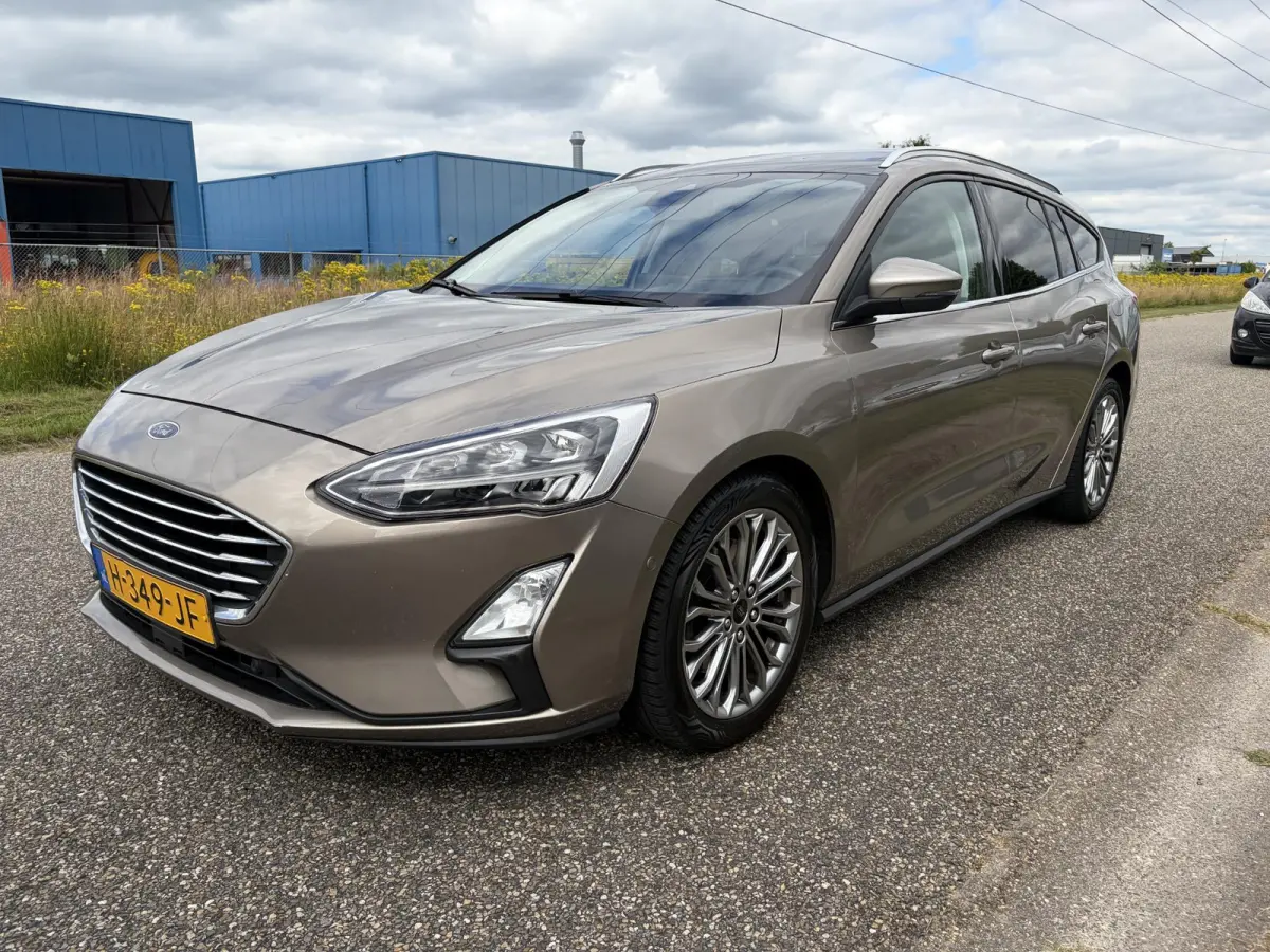 1.0 EcoBoost Titanium Business AUTOMAAT