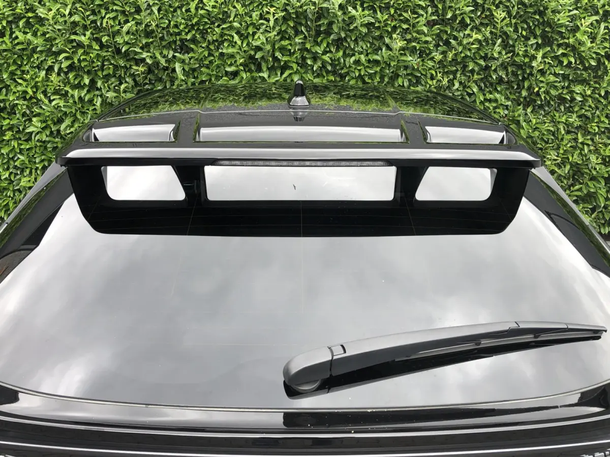 1.8 Hybrid Executive, CARPLAY, NAVI, CRUISE, 18INCH, LEDER, ECC-AIRCO, STOELVERWARMING, TWO-TONE COLOR
