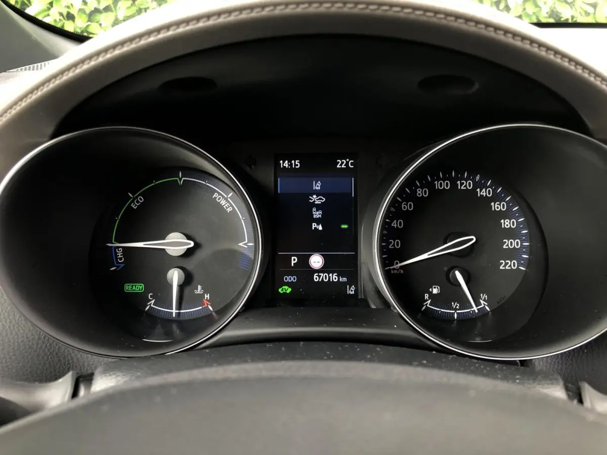 1.8 Hybrid Executive, CARPLAY, NAVI, CRUISE, 18INCH, LEDER, ECC-AIRCO, STOELVERWARMING, TWO-TONE COLOR