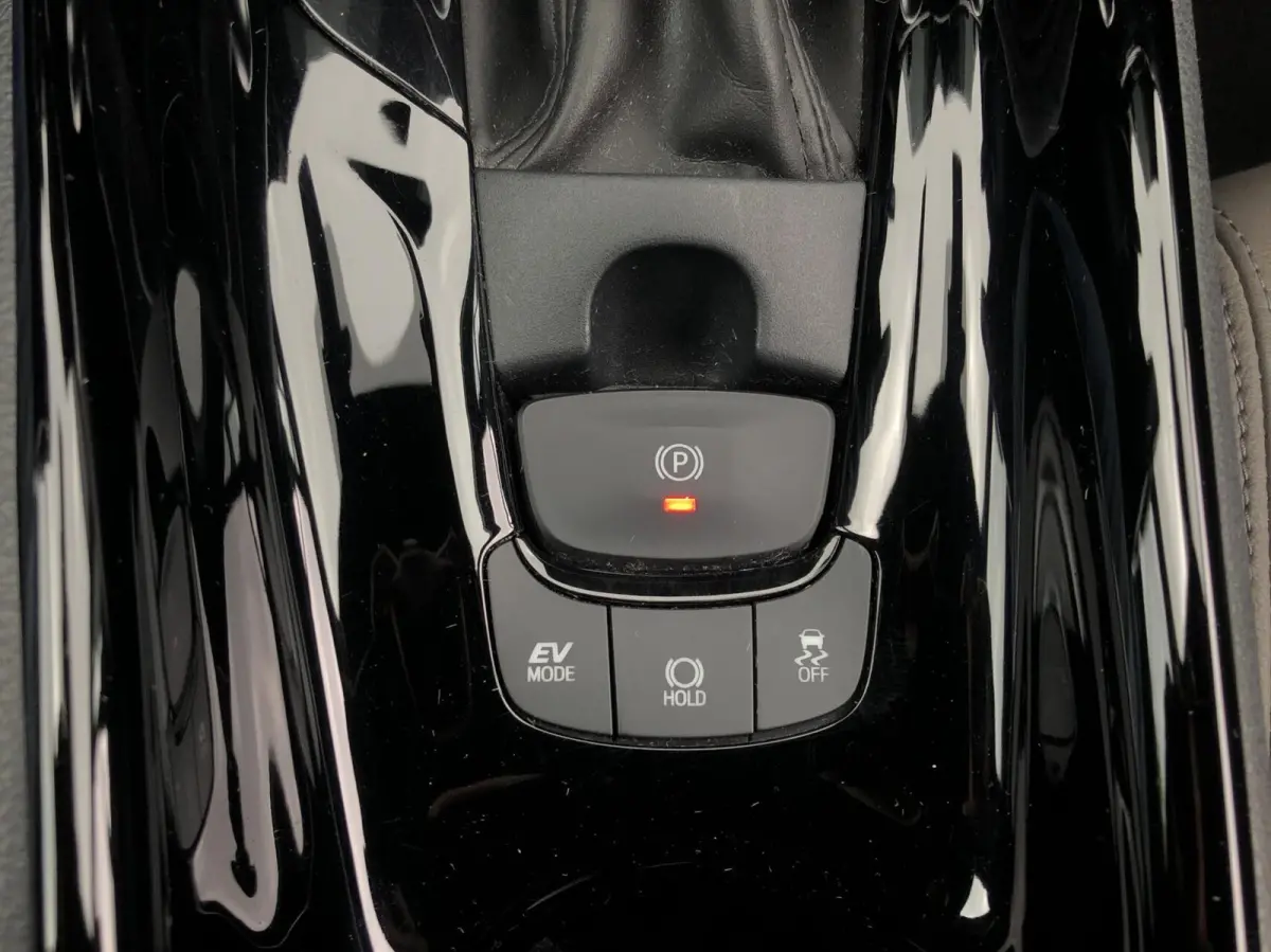 1.8 Hybrid Executive, CARPLAY, NAVI, CRUISE, 18INCH, LEDER, ECC-AIRCO, STOELVERWARMING, TWO-TONE COLOR