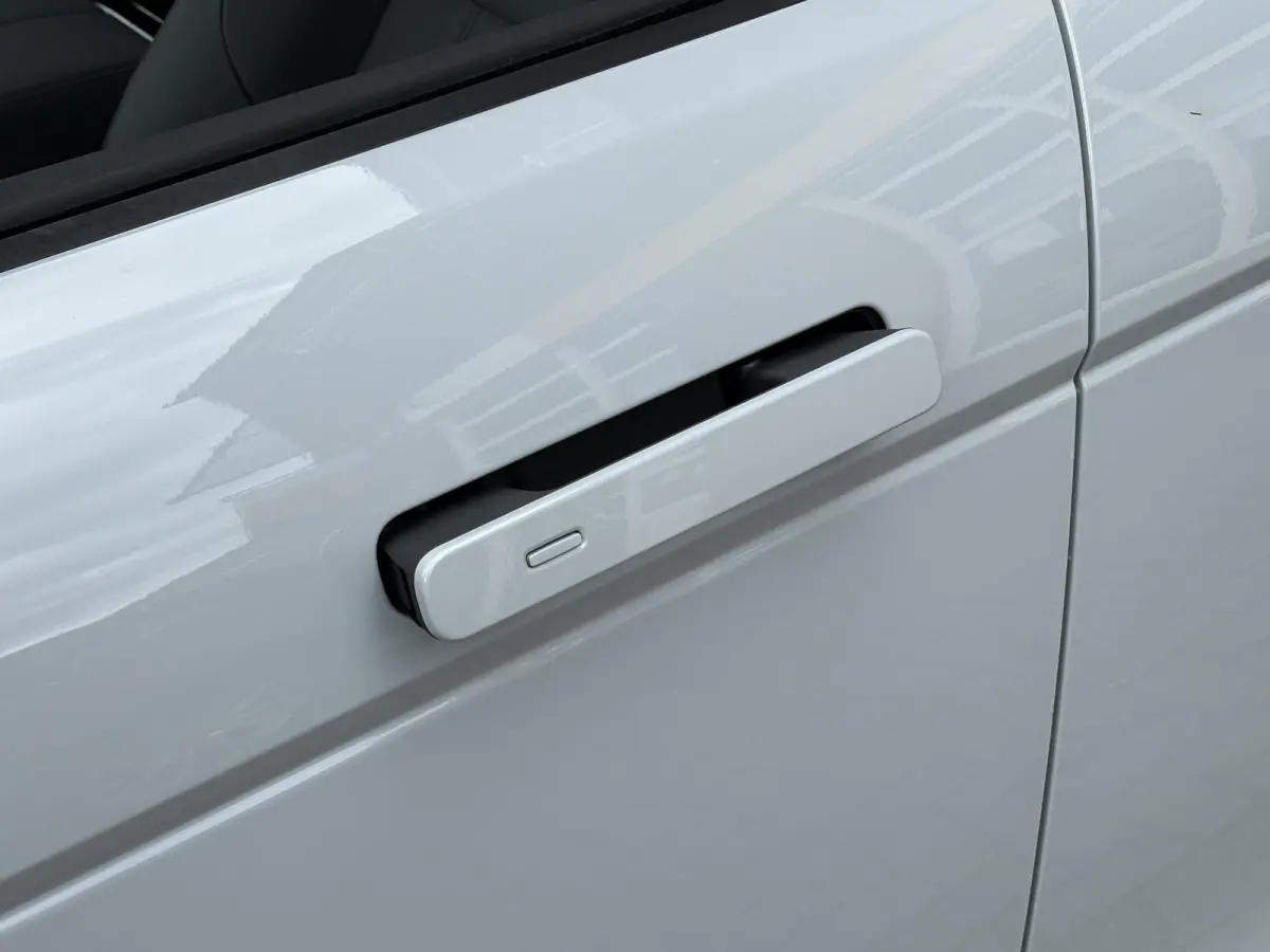 1.5 P270e PHEV AWD SE Dynamic Edition 1E EIG./NL-AUTO/FULL OPTIONS!