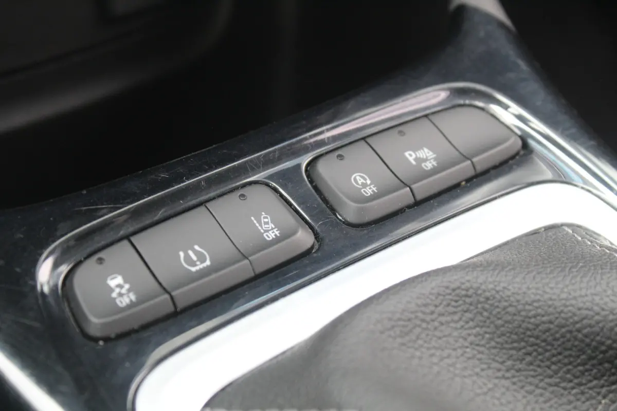 1.2 Turbo Elegance Dodehoek detector, Apple Carplay/Android Auto, Lichtmetalen velgen 16"