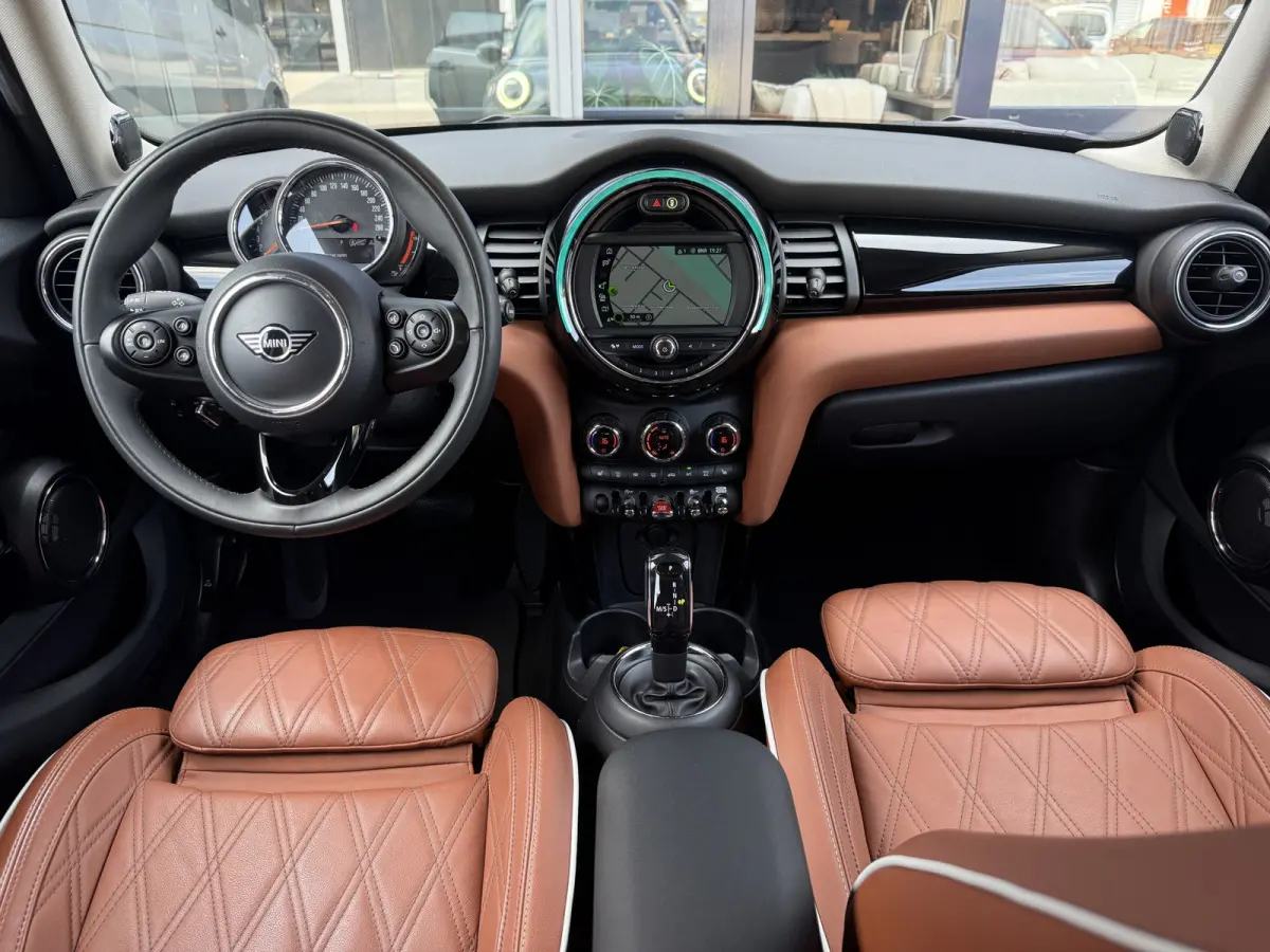 1.5 Cooper One Leder/H&K/Apple
