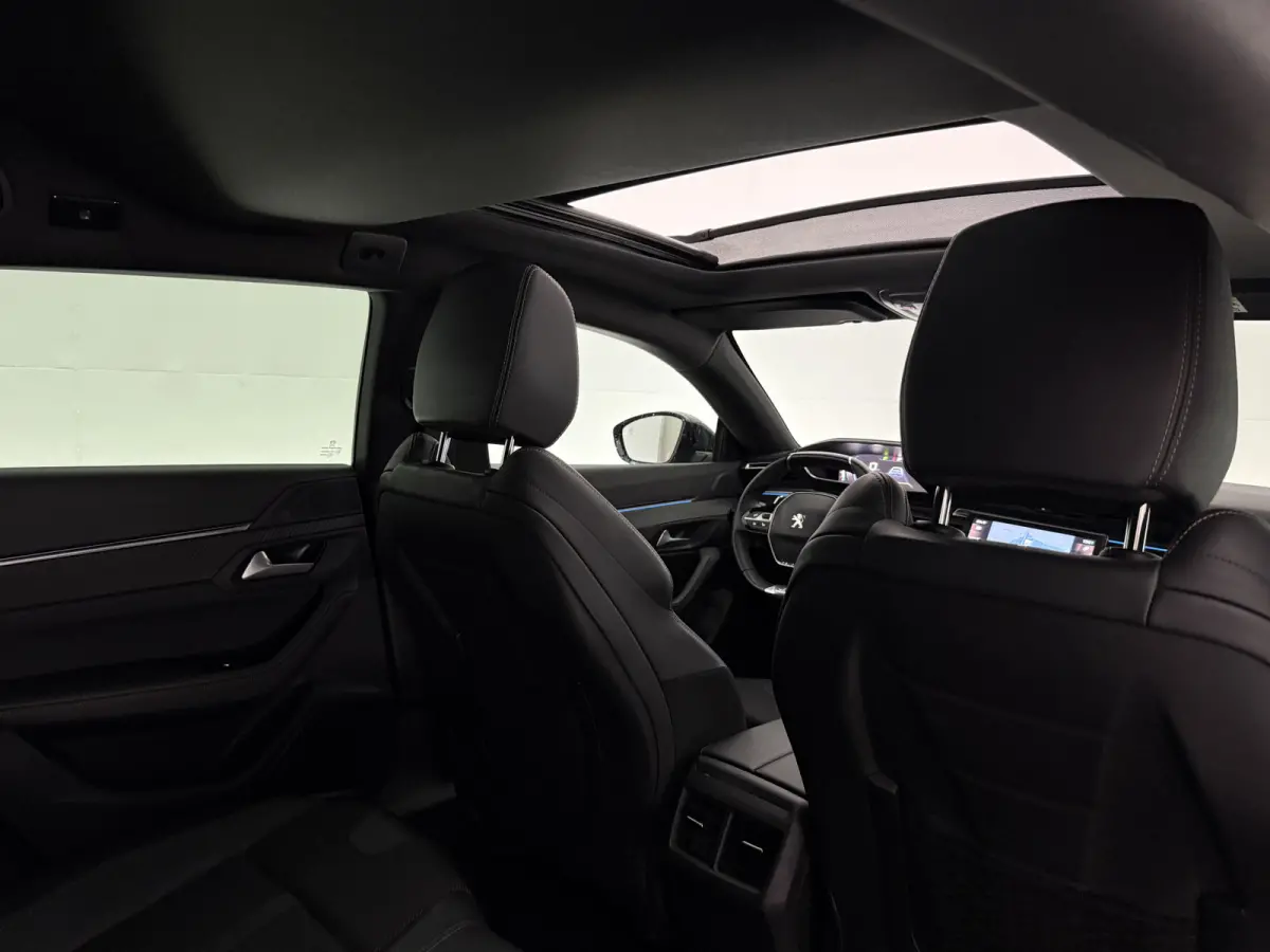 1.2 PureTech GT | Pano | Camera | Virtual | Sfeer | LED | Carplay | Cruise | Clima | Keyless