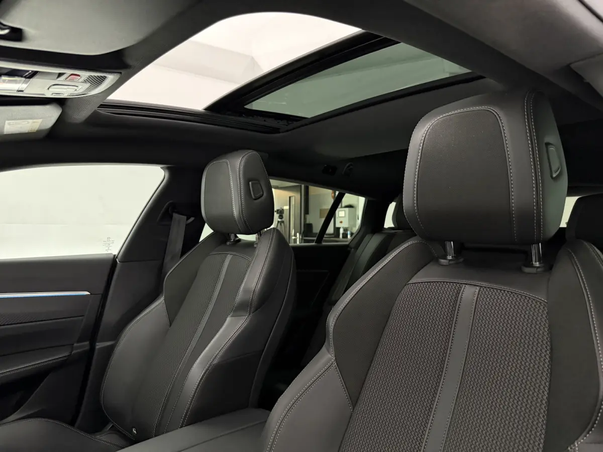 1.2 PureTech GT | Pano | Camera | Virtual | Sfeer | LED | Carplay | Cruise | Clima | Keyless