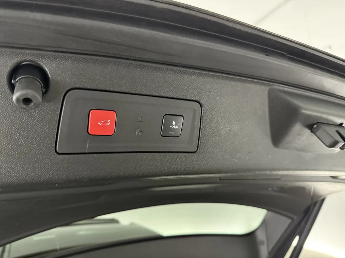 1.2 PureTech GT | Pano | Camera | Virtual | Sfeer | LED | Carplay | Cruise | Clima | Keyless
