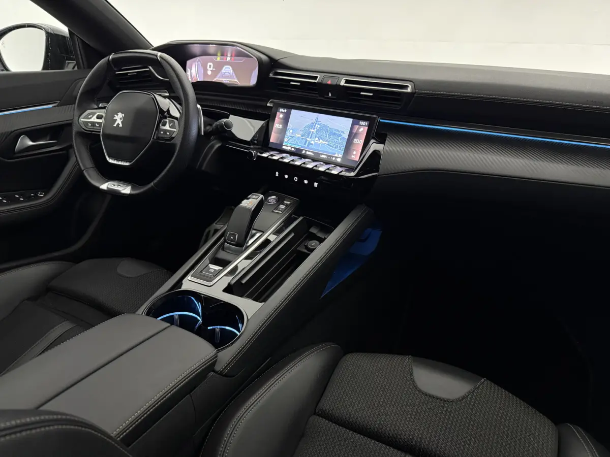 1.2 PureTech GT | Pano | Camera | Virtual | Sfeer | LED | Carplay | Cruise | Clima | Keyless