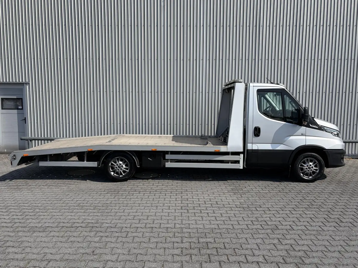 35S21H 3.0 410*OPRIJWAGEN*AUTOM*LIER*NAVI*ECC*HAAK