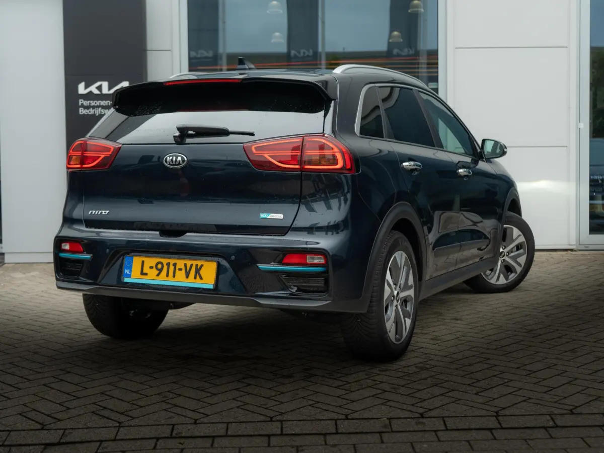 DynamicPlusLine 64 kWh | Schuif-kanteldak | Cruise | Clima | Carplay | Keyless | Stoel-stuurverwarming | Navi |