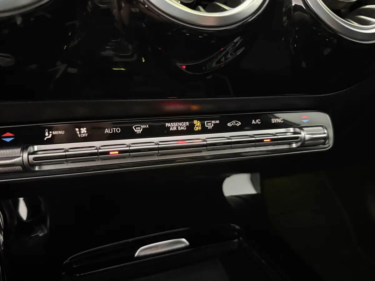 180 Business Solution AMG | Pano | Camera | Virtual | Sfeer | Carplay | LED | Keyless